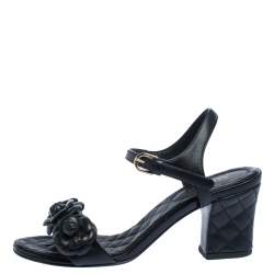 Pre Owned صندل شانيل سير كاحل و مزين زهوركاميليا جلد أسود مقاس 36.5