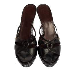 Pre Owned Chanel Black Leather Quilted Detail Platform Slide Sandals Size 38.5