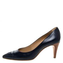 Pre Owned  Chanel Blue Leather CC Pointed Toe Pumps Size 40