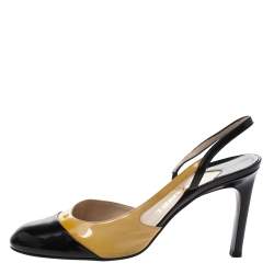 مملوكة مسبقًا Chanel Beige/Black Patent Leather Cap Toe Slingback Sandals Size 38