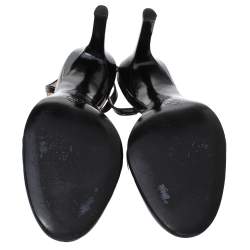 مملوكة مسبقًا Chanel Beige/Black Patent Leather Cap Toe Slingback Sandals Size 38