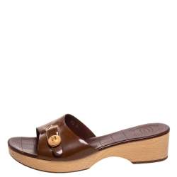 Pre Owned Chanel Brown Patent Leather CC Buckle Detail Wooden Clog Slides Size 40