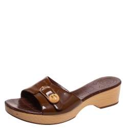 Pre Owned Chanel Brown Patent Leather CC Buckle Detail Wooden Clog Slides Size 40