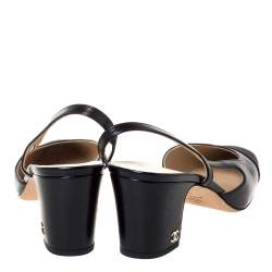 مملوكة مسبقًا Chanel Black Leather And Fabric Cap Toe CC Heel Slingback Sandals Size 37.5
