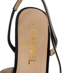 مملوكة مسبقًا Chanel Black Leather And Fabric Cap Toe CC Heel Slingback Sandals Size 37.5