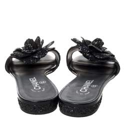 Pre Owned Chanel Black Coarse Glitter Fabric Camellia Embellished CC Flat Slides Size 37.5