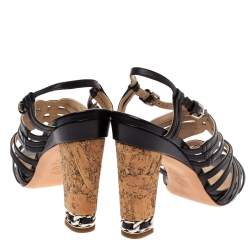 مملوكة مسبقًا صندل شانيل جلد أسود كعب فينيل مزخرف سلسلة بسيور  مقاس 38.5