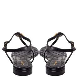 Pre Owned Chanel Black Leather CC Thong Flat Sandals Size 41.5
