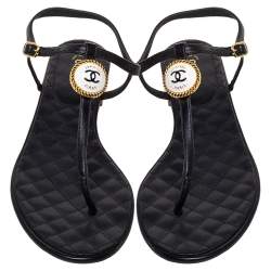 Pre Owned Chanel Black Leather CC Thong Flat Sandals Size 41.5