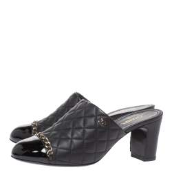 Pre Owned حذاء مولز شانيل كعب أسود تفاصيل سلسلة جلد مبطن أسود مقاس 39.5