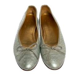 Pre Owned Chanel Silver Python Leather CC Bow Ballet Flats Size 38