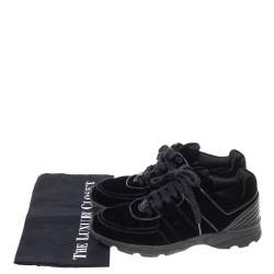 مملوكة مسبقًا حذاء رياضي شانيل أربطة شعار CC قطيفة أسود مقاس 39