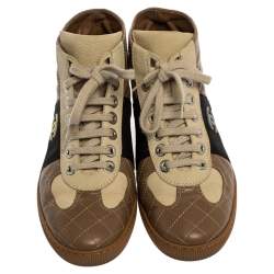 مملوكة مسبقًا Chanel Tricolor Quilted Leather CC High Top Sneakers Size 39.5