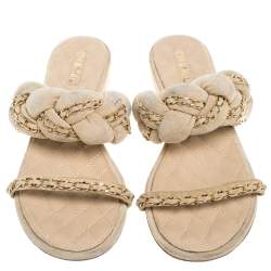 مملوكة مسبقًا صندل فلات شانيل مزخرف سلسلة جلد و سويدي بيج مقاس 39