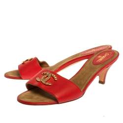 Chanel Coral Leather Gold CC Embellished Slide Sandals Size 40