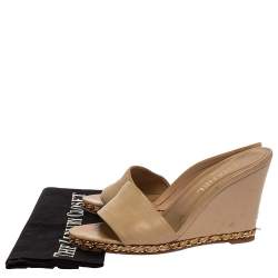 مملوكة مسبقًا Chanel Beige Leather Chain Me Wedge Slide Sandals Size 39