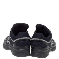 مملوكة مسبقًا Chanel Black Fabric And Leather CC Low Top Sneakers Size 38.5