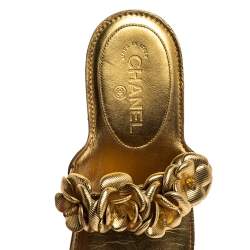 Pre Owned حذاء فلات شانيل جلد ذهبي لامع ذهبي ميتاليك مقاس 40