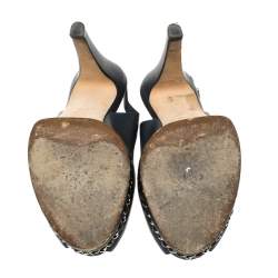 مملوكة مسبقًا Chanel Navy Blue Leather Chain Link Slingback Sandals Size 39