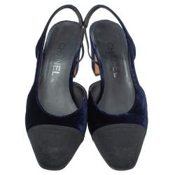 Pre Owned Chanel Blue/Black Velvet Block Heels Slingback Sandals Size 36.5
