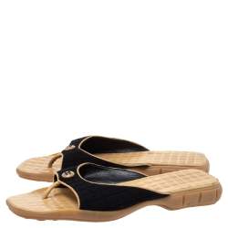 Pre Owned Chanel Black/Beige Fabric and Leather Trim CC Slide Sandals Size 41