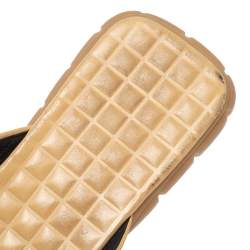 Pre Owned Chanel Black/Beige Fabric and Leather Trim CC Slide Sandals Size 41