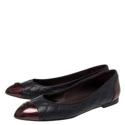 مملوكة مسبقًا Chanel Navy Blue/Burgundy Leather and Patent Leather CC Cap Ballet Flats Size 39