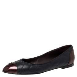 مملوكة مسبقًا Chanel Navy Blue/Burgundy Leather and Patent Leather CC Cap Ballet Flats Size 39