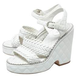 Pre Owned Chanel White Quilted Leather Chain Around Ankle Strap Platform Wedge Sandals Size 39.5