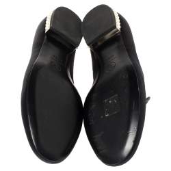 مملوكة مسبقًا Chanel Navy Blue Satin Crystal Embellished CC Smoking Slippers Size 40.5