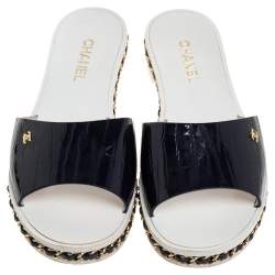 Pre Owned Chanel Navy Blue Patent Leather Chain Detail Slide Flat Sandals Size 39C