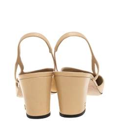 مملوكة مسبقًا Chanel Beige/Black Leather and Fabric Cap Toe Slingback Sandals Size 40.5