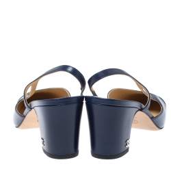 مملوكة مسبقًا Chanel Blue Leather And Black Canvas CC Cap Toe Slingback Sandals Size 39