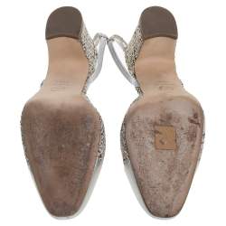 مملوكة مسبقًا Chanel Silver Leather And Tweed Fabric CC Block Heel Slingback Sandals Size 39.5