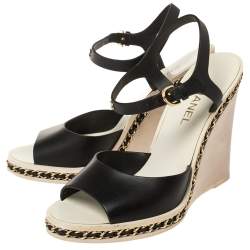 Pre Owned صندل شانيل وصلات سلسلة كعب روكي جلد أسود مقاس 38