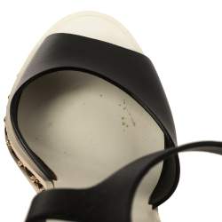 Pre Owned صندل شانيل وصلات سلسلة كعب روكي جلد أسود مقاس 38