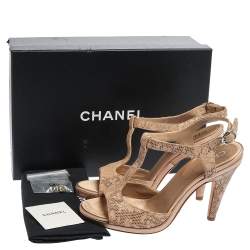 مملوكة مسبقًا Chanel Beige Laser Cut Floral Leather CC T-Strap Slingback Sandals Size 39.5