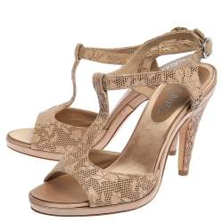 مملوكة مسبقًا Chanel Beige Laser Cut Floral Leather CC T-Strap Slingback Sandals Size 39.5