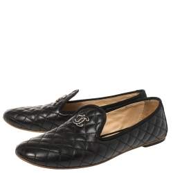 Pre Owned حذاء سليبرز شانيل سموكينغ سي سي جلد مبطن أسود مقاس 39