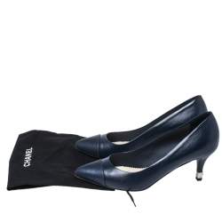 Pre Owned Chanel Blue Leather CC Cap Toe Pumps Size 39