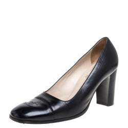 Pre Owned Chanel Black Leather CC Pumps Size 40