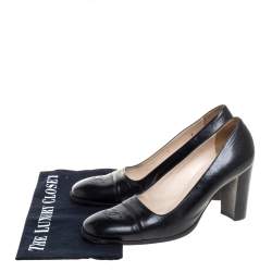 Pre Owned Chanel Black Leather CC Pumps Size 40