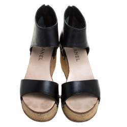 Pre Owned صندل شانيل كعب روكي نعل سميك مرصع سوار كاحل جلد أسود مقاس 38