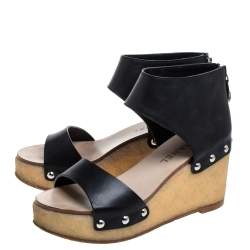 Pre Owned صندل شانيل كعب روكي نعل سميك مرصع سوار كاحل جلد أسود مقاس 38