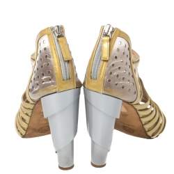 Pre Owned حذاء بوتيز شانيل سى سى قفصي جلد لامع زيتونى فاتح مقاس 41