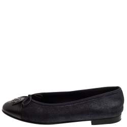 Pre Owned Chanel Black/ Metallic Blue Suede And Leather CC Cap Toe Ballet Flats Size 38.5