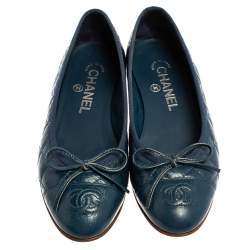 Pre Owned Chanel Blue Quilted Leather CC Bow Ballet Flats Size 35.5
