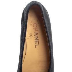مملوكة مسبقًا Chanel Blue/Black Leather CC Cap Toe Bow Ballet Flats Size 37.5