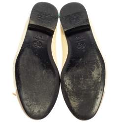 مملوكة مسبقًا Chanel Cream/Metallic Beige Leather CC Cap Toe Bow Ballet Flats Size 37.5