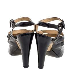 مملوكة مسبقًا Chanel Black Leather Strappy Ankle Strap Wedge Heel Slingback Sandals Size 38